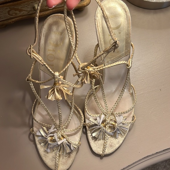 Stunning Vintage Dior gold strappy fringy sandals - Picture 4 of 11